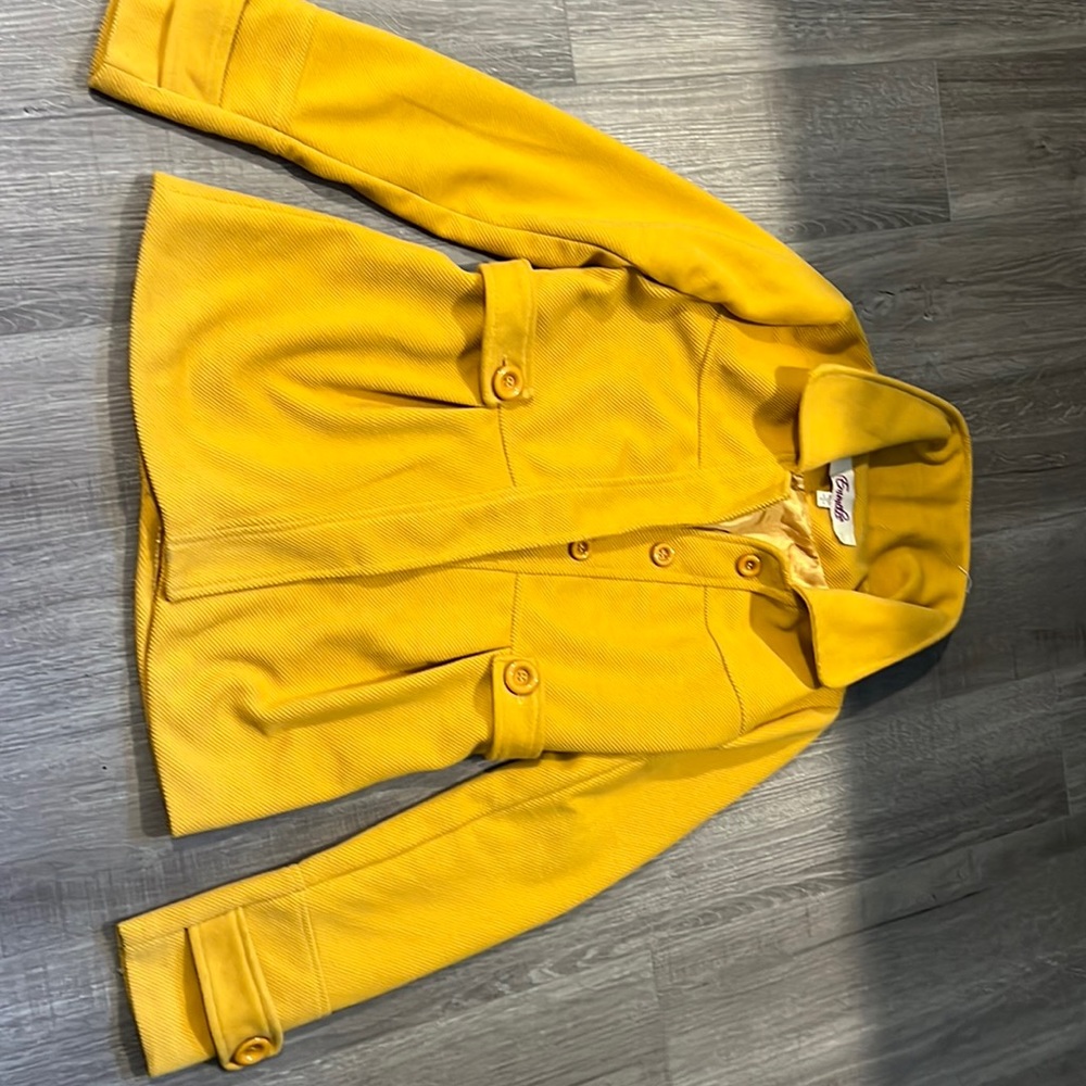 Yellow small jacket
